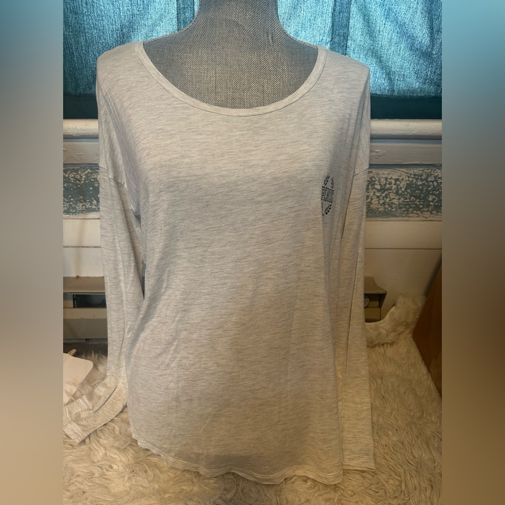 VS Pink long sleeve top